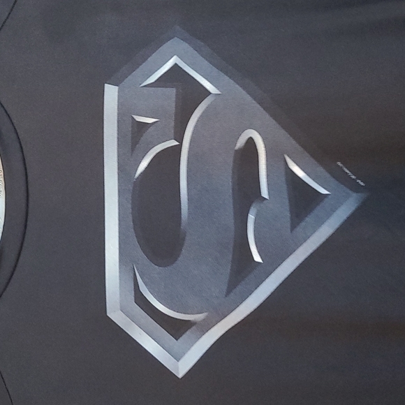 Youth Under Armour Tshirt Size XL - Picture 2 of 4